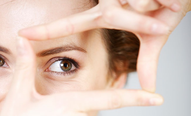 بهبود سلامت چشم و بینایی با مصرف کپسول امگا 3 ویوا تیون